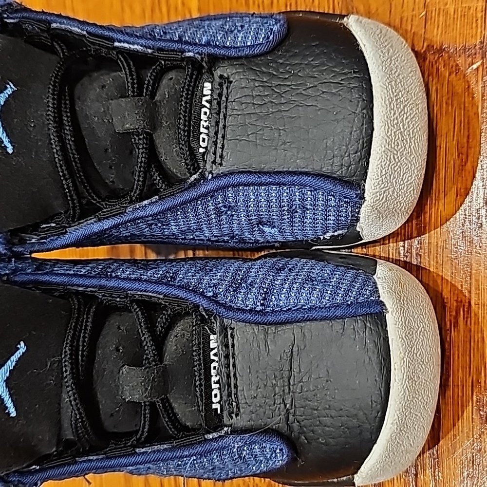 Jordan 13 Retro - Picture 2 of 6